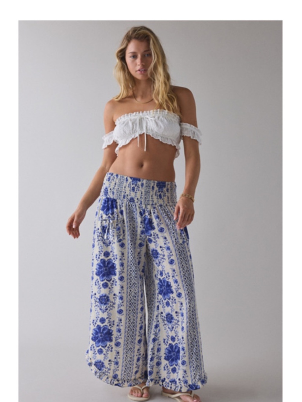 Worn once Urban Outfitters Blue and Cream Halter Floral Maxi Jumpsuit - Picture 2 of 4
